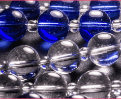 水色を生かしたビーズアクセサリーデザイン例